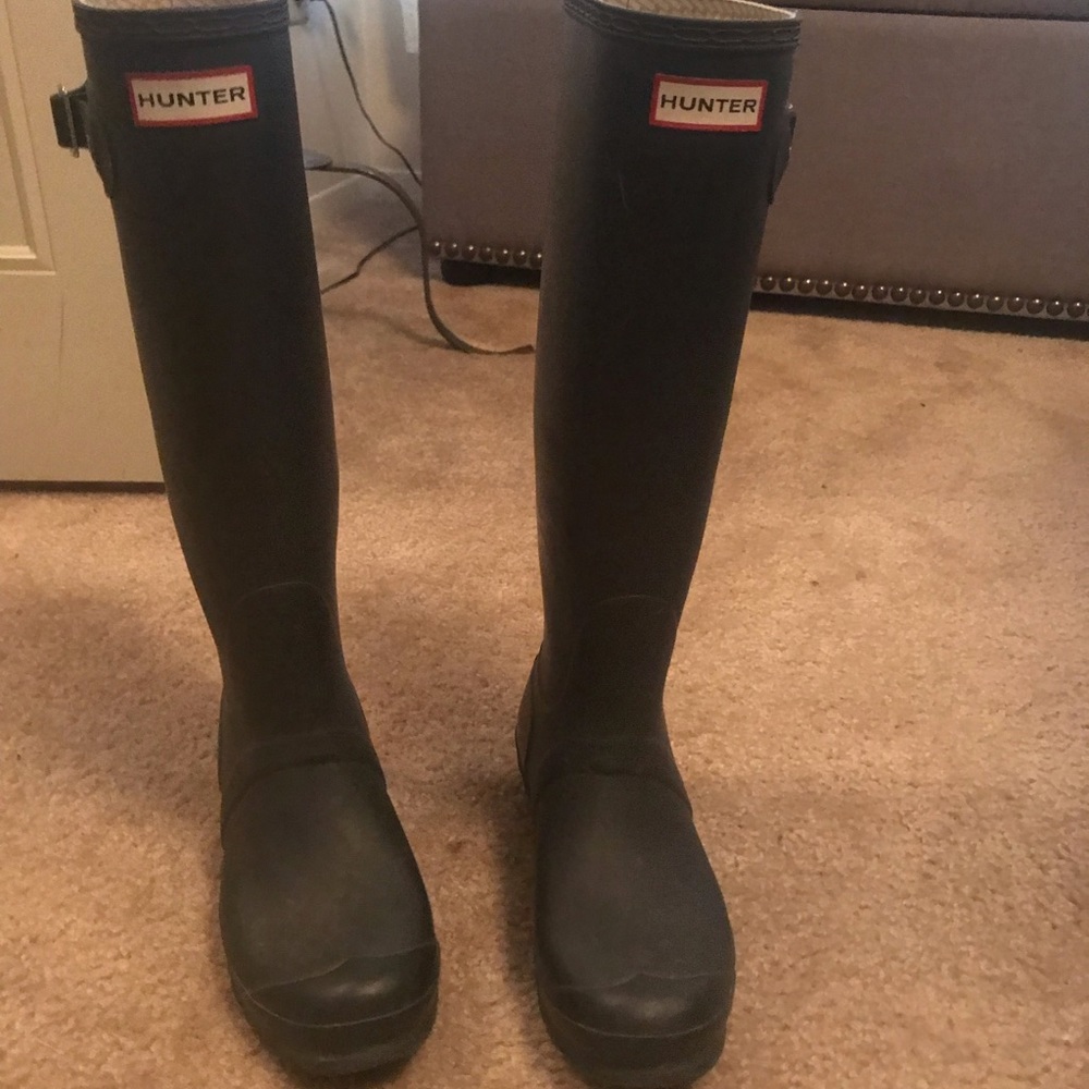Hunter tall rain boots matte navy